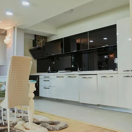 Diamond Butterfly Apartament *