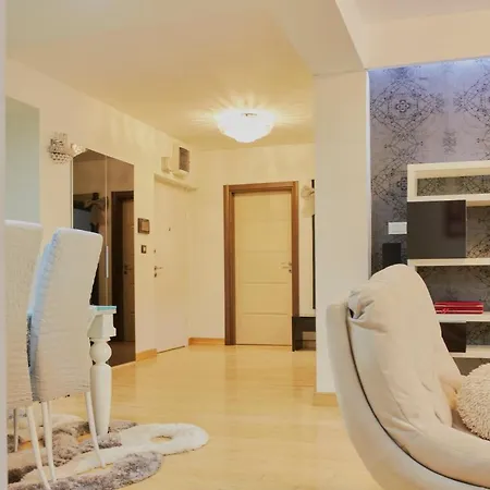 Diamond Butterfly Apartamento *